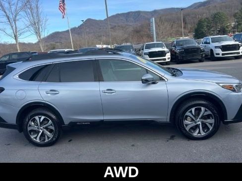 Used 2022 Subaru Outback Limited image 3