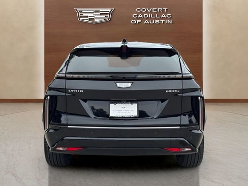 Certified 2025 Cadillac Lyriq Luxury w/ LPO, Floor Liner Package AWD/4WD image 6