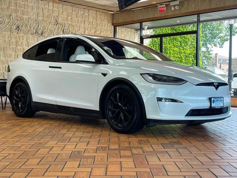 Used 2022 Tesla Model X Plaid AWD/4WD image 9
