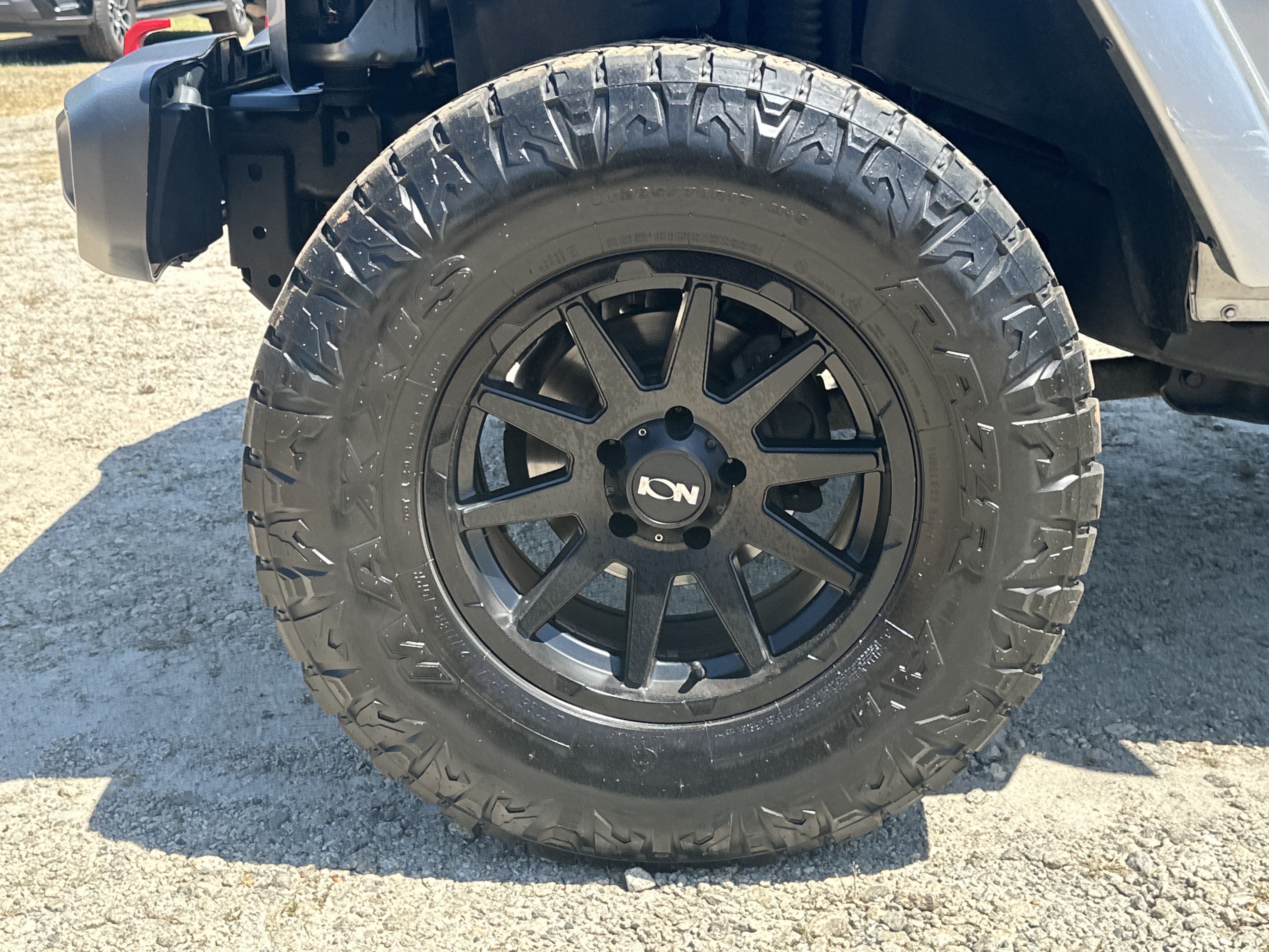 Used 2018 Jeep Wrangler Unlimited Sport w/ Dual Top Group AWD/4WD image 11