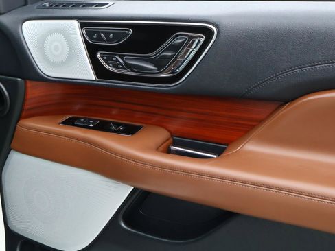 Used 2024 Lincoln Navigator L Reserve image 19