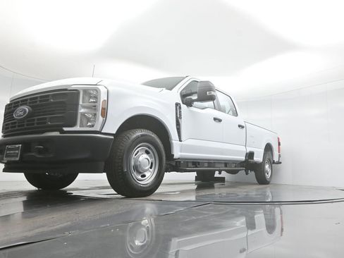 New 2026 Ford F250 XL RWD image 44