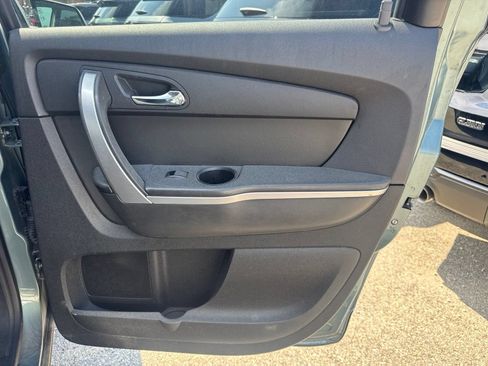 Used 2009 GMC Acadia SLE FWD image 25