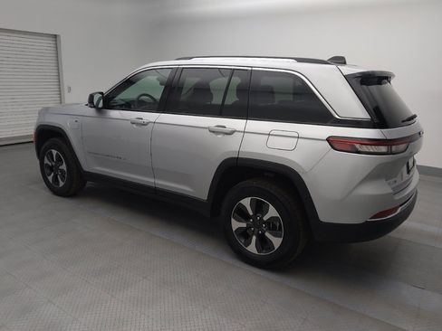 Used 2022 Jeep Grand Cherokee Limited 4xe w/ Luxury Tech Group II image 3