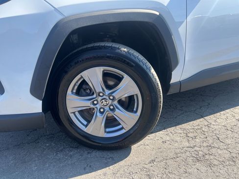 Used 2022 Toyota RAV4 LE image 23