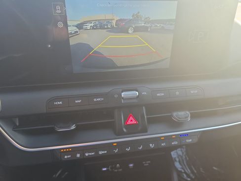 Used 2025 Kia K4 FWD image 18