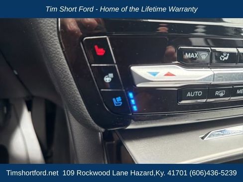 Used 2022 Ford Explorer Limited w/ Limited Technology Package AWD/4WD image 17