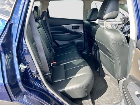Used 2023 Nissan Murano SV AWD/4WD image 21