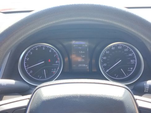 Used 2021 Toyota Camry LE image 22