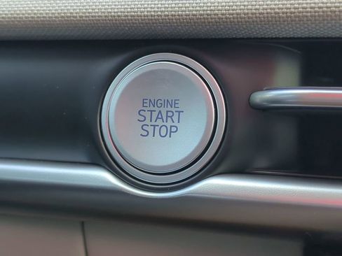 New 2026 Hyundai Tucson Limited image 38