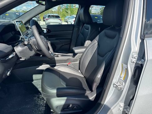 New 2026 Jeep Compass Limited AWD/4WD image 7
