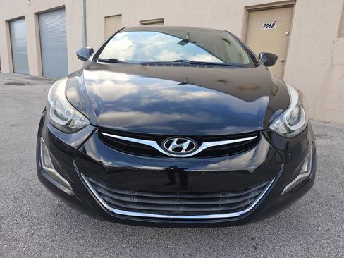Used 2014 Hyundai Elantra SE w/ Option Group 02 FWD image 14