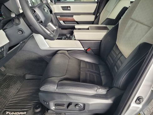 Used 2022 Toyota Tundra Capstone AWD/4WD image 17