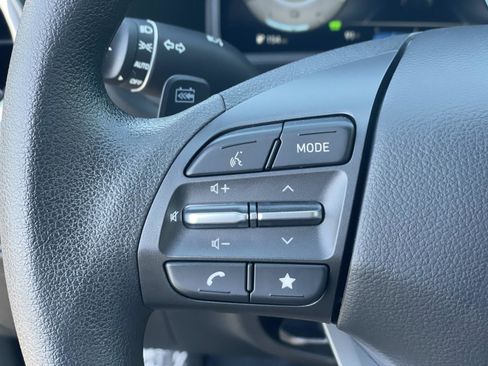 Certified 2023 Hyundai Kona SE image 8