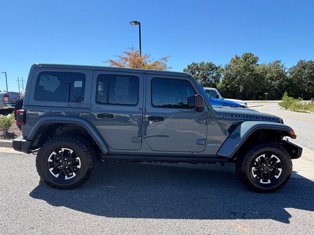 Used 2024 Jeep Wrangler Unlimited Rubicon 4xe AWD/4WD image 20