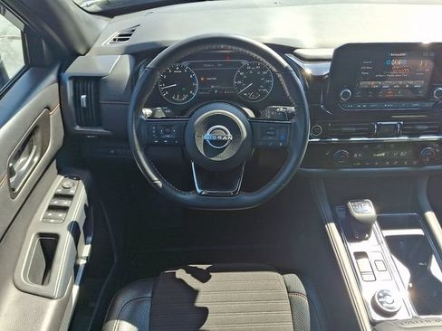 Used 2023 Nissan Pathfinder Rock Creek AWD/4WD image 13