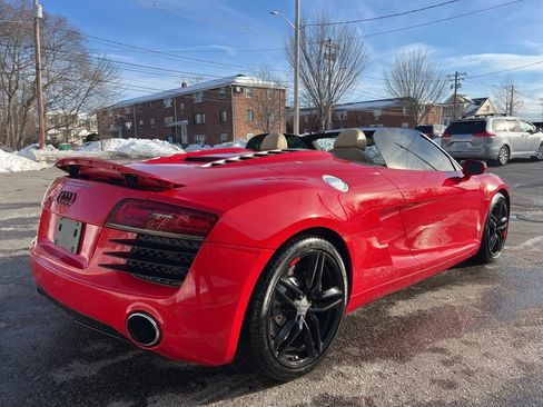 Used 2015 Audi R8 V8 w/ Extended Leather Package AWD/4WD image 11