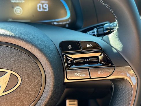 New 2025 Hyundai Elantra Sport image 25