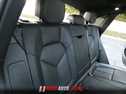 Used 2015 Porsche Macan S AWD/4WD image 34