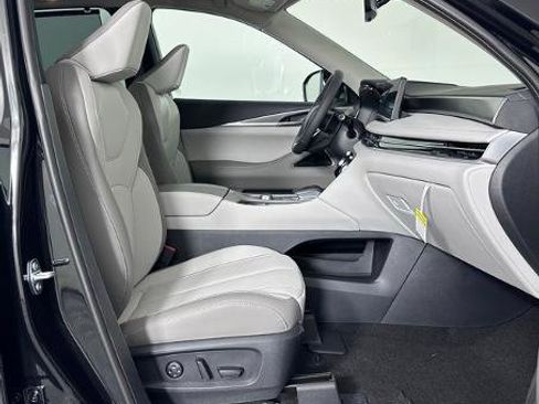 Certified 2026 INFINITI QX60 Luxe w/ Cargo Package image 30