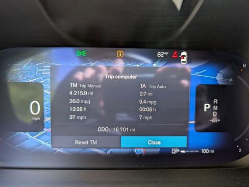 Used 2025 Volvo V60 B5 Cross Country Plus AWD/4WD image 17