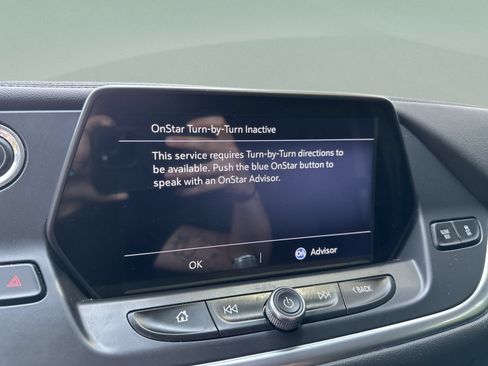 Used 2021 Chevrolet Blazer LT FWD image 18