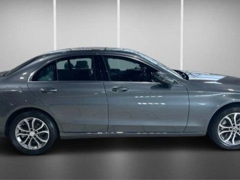 Used 2020 Mercedes-Benz C 300 4MATIC Sedan w/ Driver Assistance Package image 6