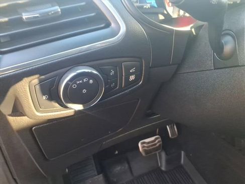 Certified 2022 Ford Edge ST image 16