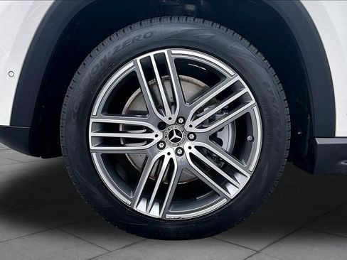 Certified 2026 Mercedes-Benz GLS 450 4MATIC image 10