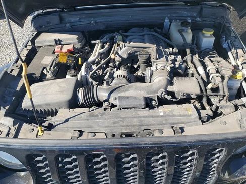 Used 2022 Jeep Gladiator Sport AWD/4WD image 11
