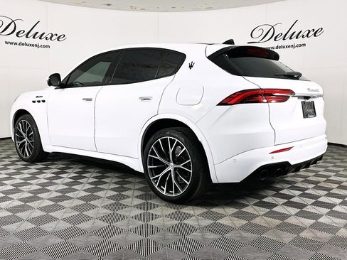 Used 2023 Maserati Grecale Modena image 4