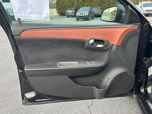 Used 2010 Chevrolet Malibu LTZ image 13