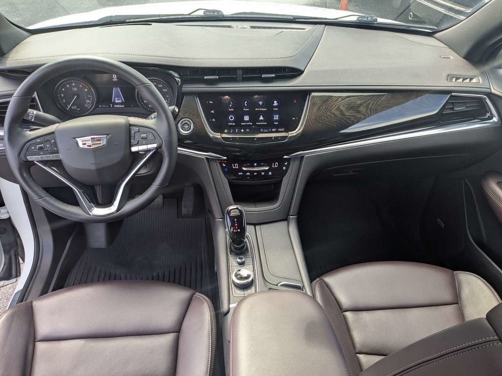 Used 2021 Cadillac XT6 Premium Luxury FWD image 23
