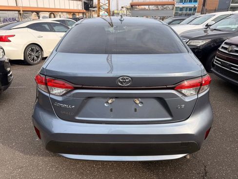 Used 2022 Toyota Corolla LE image 6