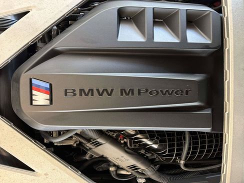 Used 2023 BMW M4 CSL RWD image 11