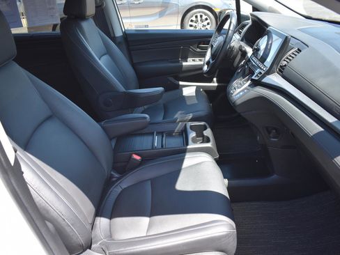 Used 2024 Honda Odyssey EX-L image 13