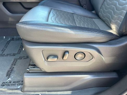 Used 2024 Chevrolet Silverado 1500 ZR2 w/ Technology Package AWD/4WD image 21