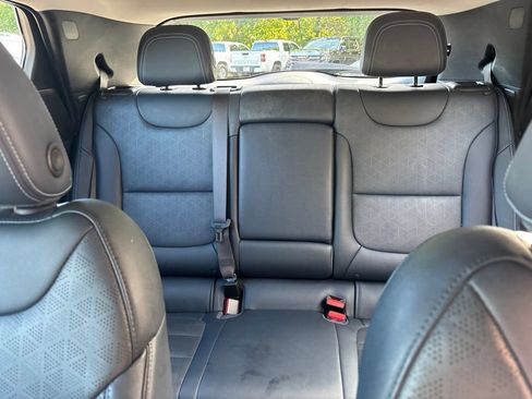 Used 2023 Chevrolet Bolt EUV Premier FWD image 21