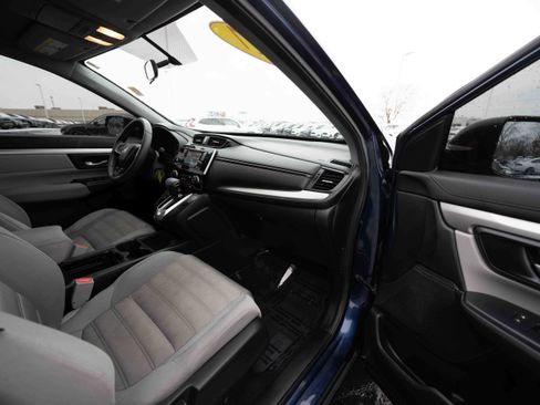 Used 2017 Honda CR-V LX image 25