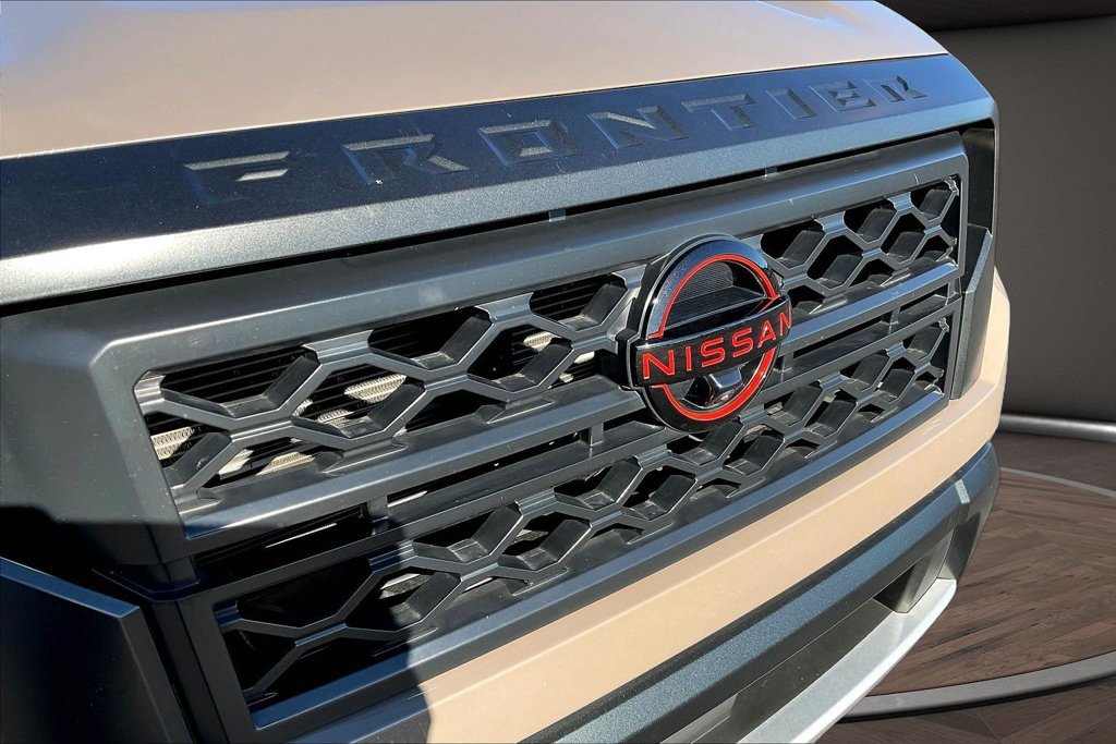 Used 2022 Nissan Frontier Pro-X RWD image 37