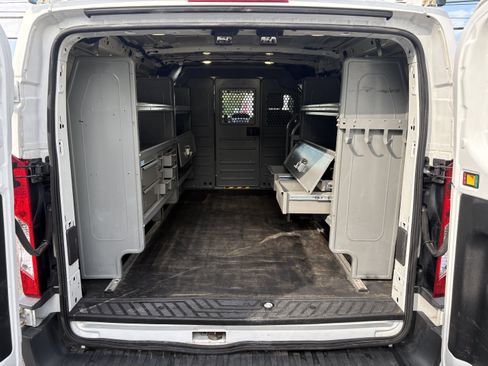 Used 2017 Ford Transit 150 130 Low Roof RWD image 8