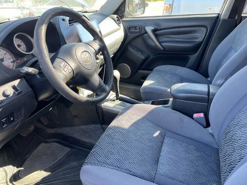 Used 2004 Toyota RAV4 4WD image 14