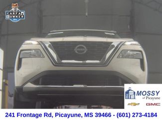 Used 2023 Nissan Rogue Platinum video 3