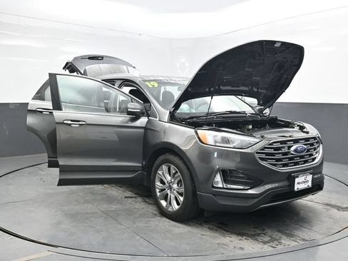 Used 2019 Ford Edge Titanium w/ Cold Weather Package AWD/4WD image 42