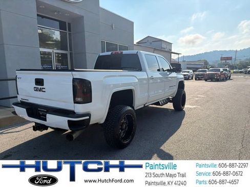 Used 2019 GMC Sierra 2500 Denali w/ Duramax Plus Package AWD/4WD image 3