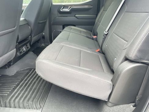 Used 2025 Chevrolet Silverado 1500 LT AWD/4WD image 13