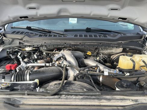 Used 2023 Ford F250 Lariat w/ Lariat Ultimate Package AWD/4WD image 12