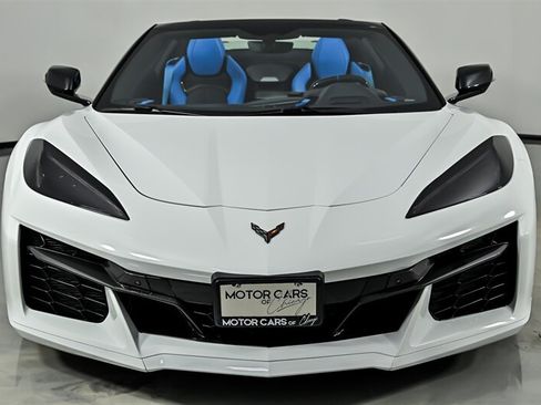 Used 2023 Chevrolet Corvette Z06 w/ Stealth Interior Trim Package RWD image 4
