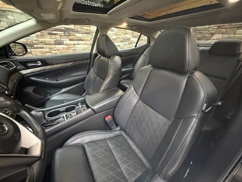 Used 2016 Nissan Maxima Platinum FWD image 14