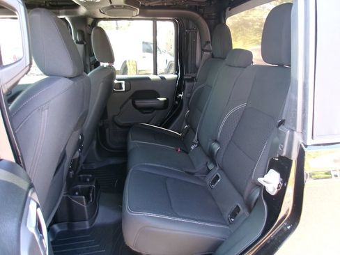Used 2021 Jeep Gladiator Sport w/ Quick Order Package 24Q 80Th AWD/4WD image 10